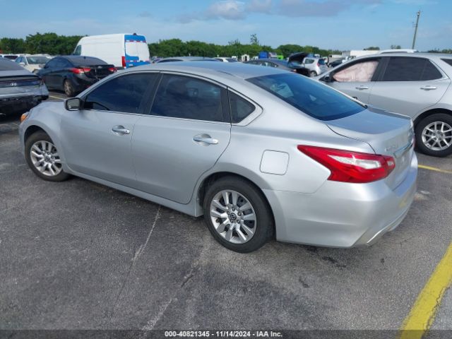 Photo 2 VIN: 1N4AL3APXHN353682 - NISSAN ALTIMA 