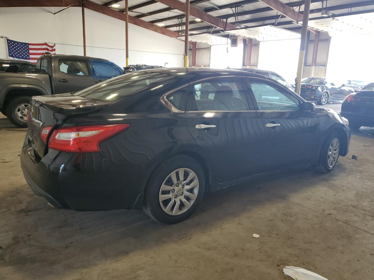 Photo 2 VIN: 1N4AL3APXHN364326 - NISSAN ALTIMA 