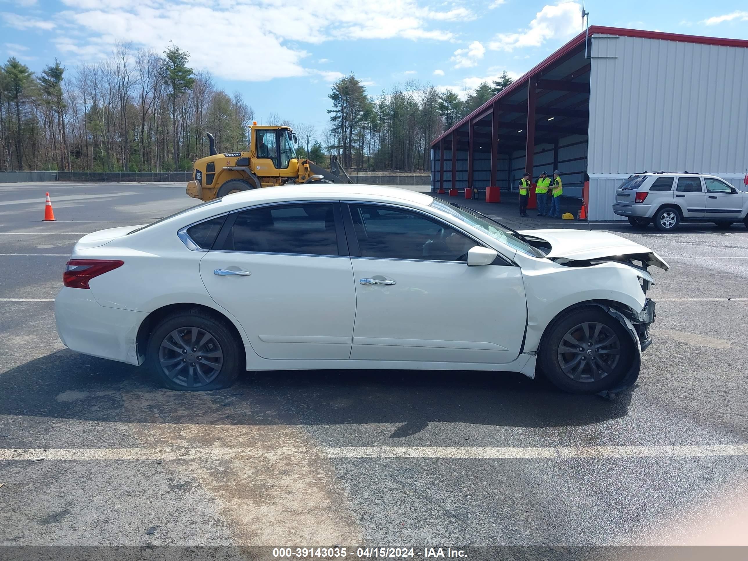 Photo 12 VIN: 1N4AL3APXJC105918 - NISSAN ALTIMA 