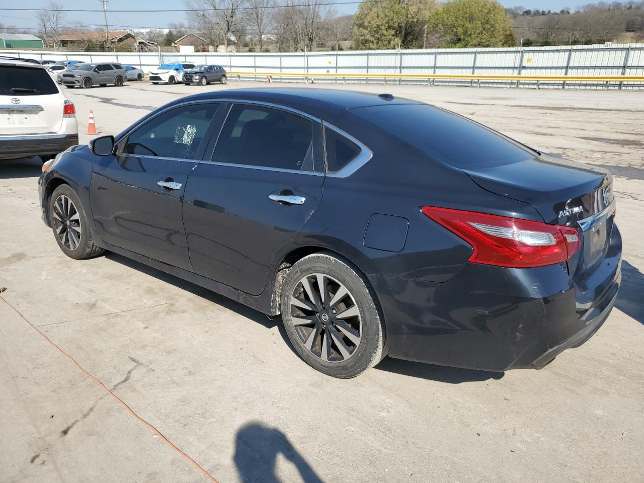 Photo 1 VIN: 1N4AL3APXJC131158 - NISSAN ALTIMA 