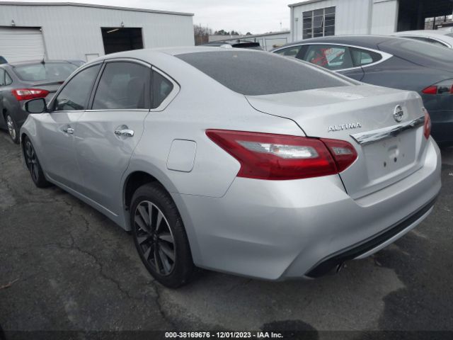 Photo 2 VIN: 1N4AL3APXJC163124 - NISSAN ALTIMA 