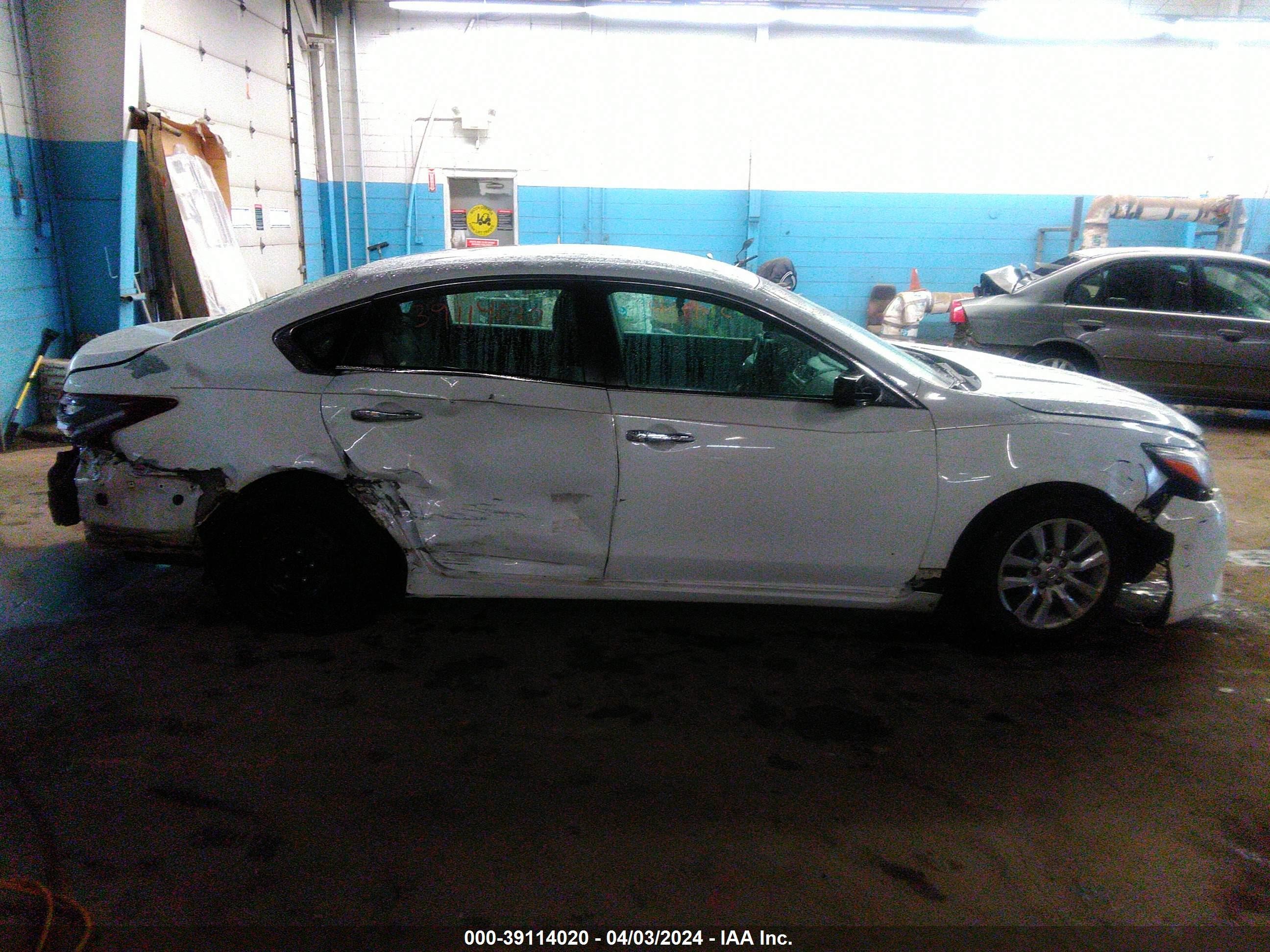 Photo 12 VIN: 1N4AL3APXJC176696 - NISSAN ALTIMA 