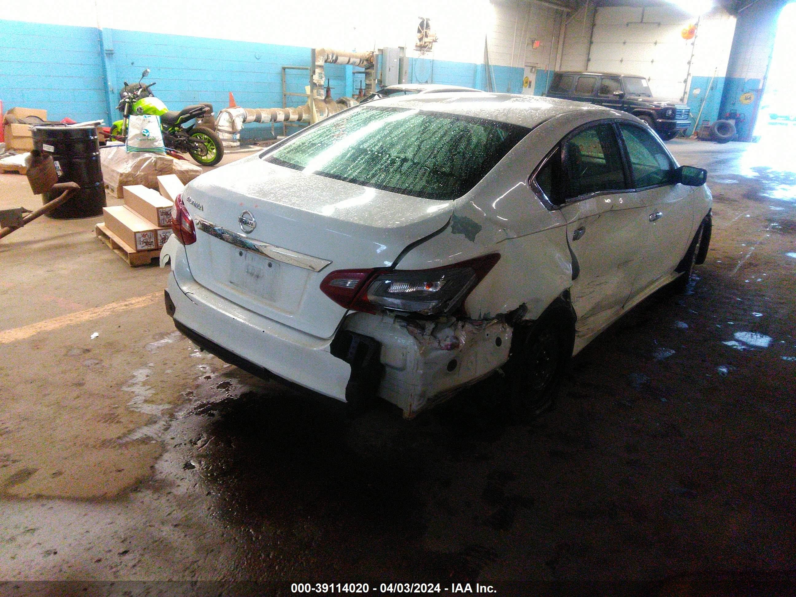 Photo 3 VIN: 1N4AL3APXJC176696 - NISSAN ALTIMA 