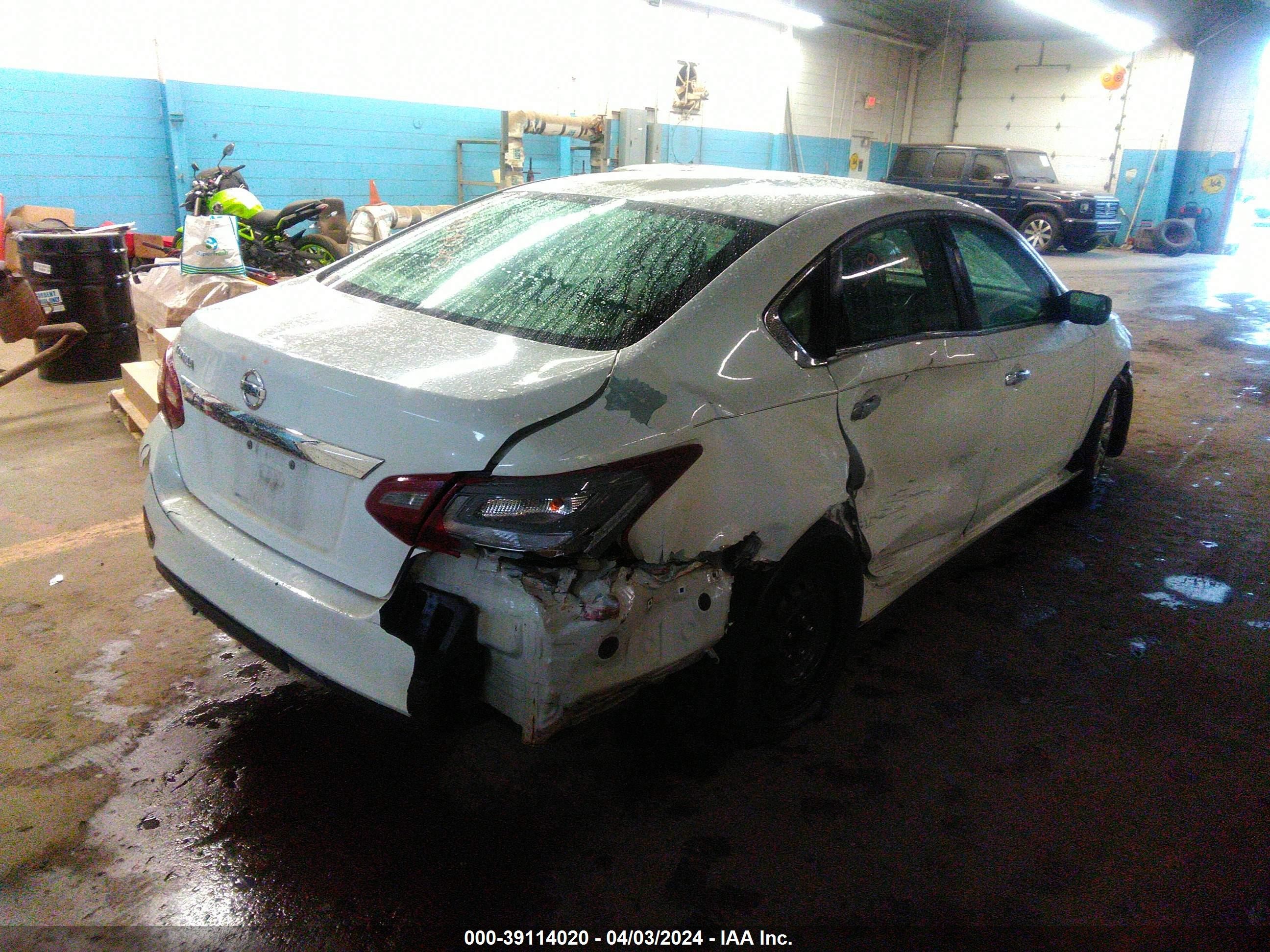 Photo 5 VIN: 1N4AL3APXJC176696 - NISSAN ALTIMA 