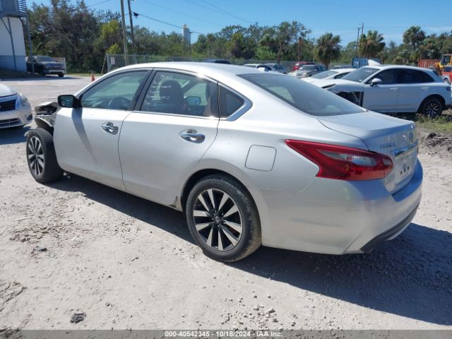 Photo 2 VIN: 1N4AL3APXJC177461 - NISSAN ALTIMA 