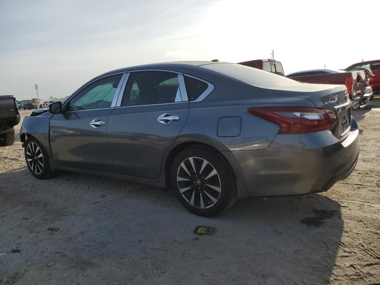 Photo 1 VIN: 1N4AL3APXJC221877 - NISSAN ALTIMA 