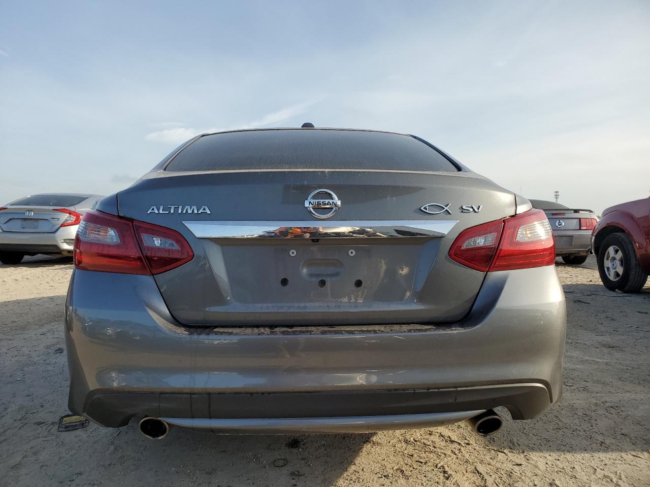 Photo 5 VIN: 1N4AL3APXJC221877 - NISSAN ALTIMA 