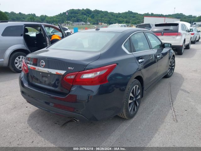 Photo 3 VIN: 1N4AL3APXJC238744 - NISSAN ALTIMA 