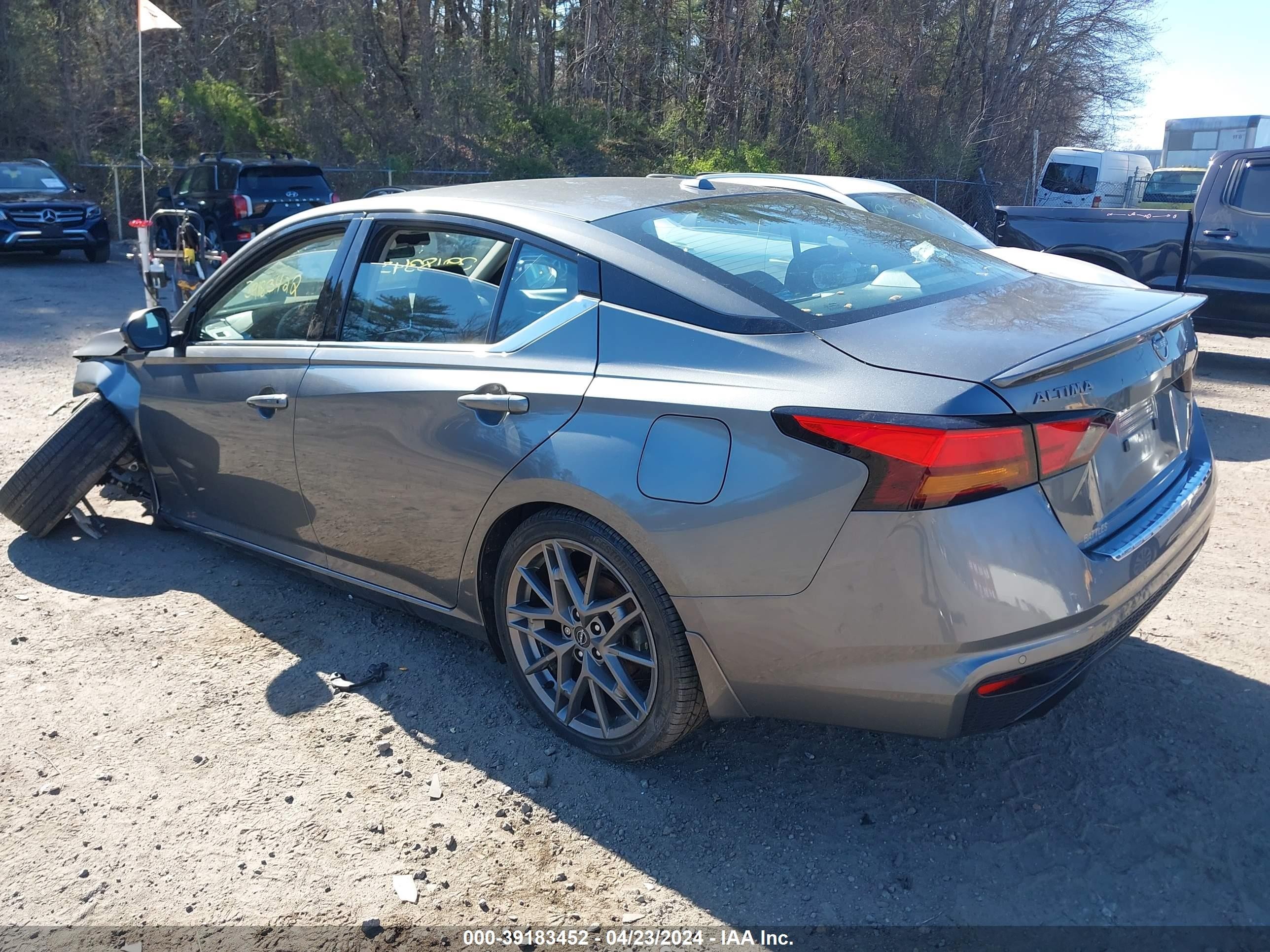 Photo 2 VIN: 1N4AL4CV6PN345756 - NISSAN ALTIMA 