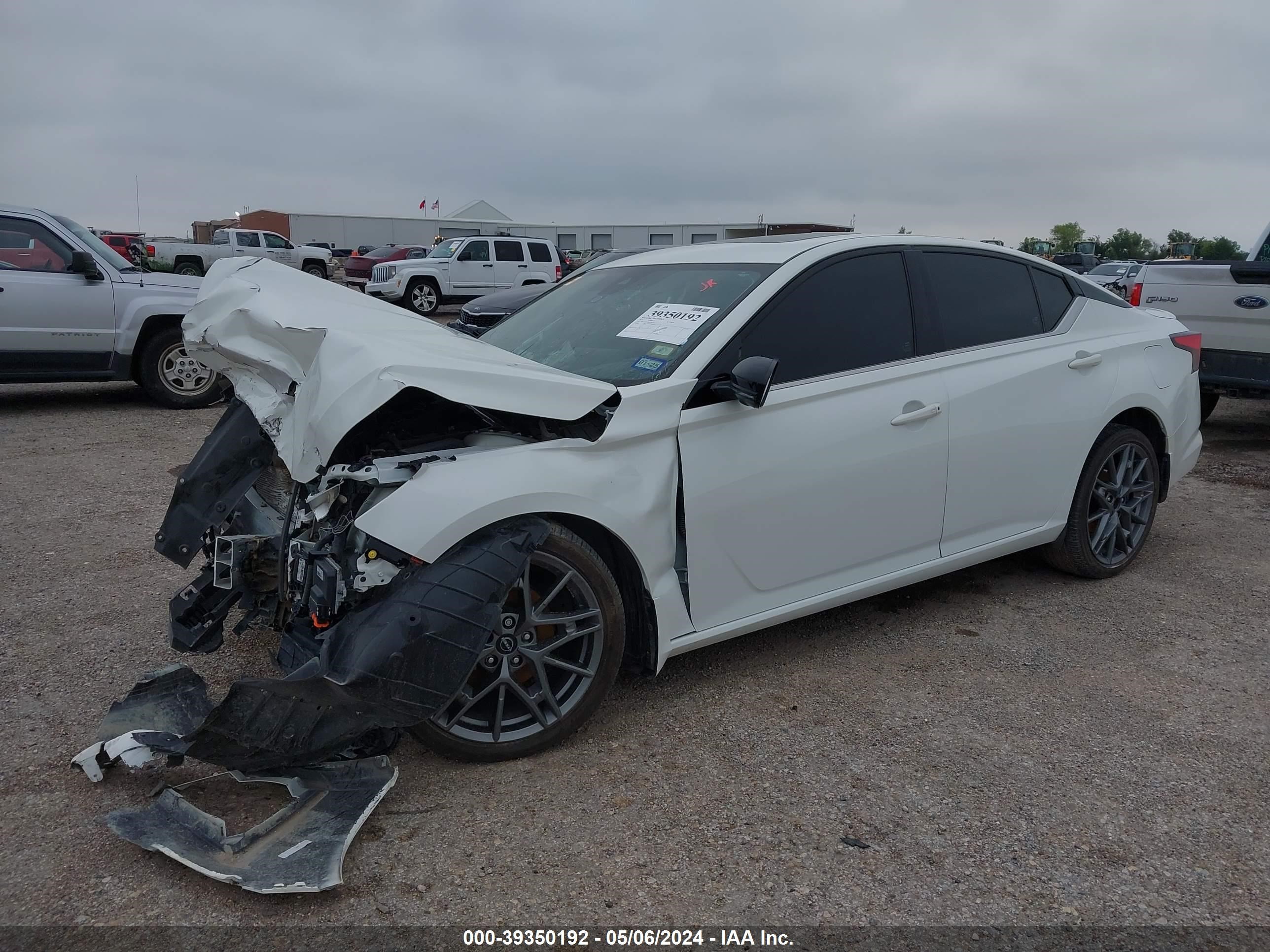 Photo 1 VIN: 1N4AL4CVXPN336915 - NISSAN ALTIMA 