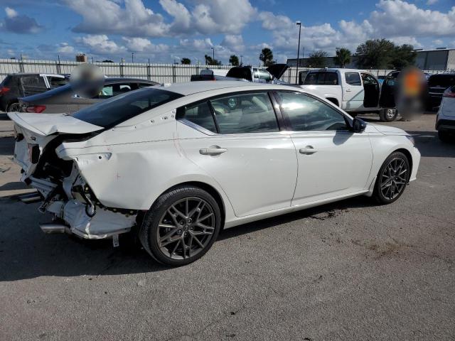 Photo 2 VIN: 1N4AL4CVXRN389553 - NISSAN ALTIMA SR 