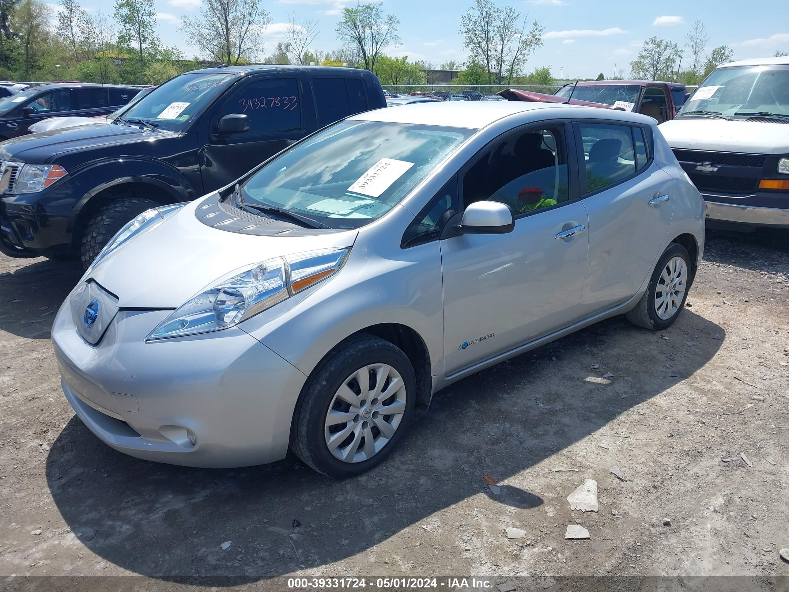 Photo 1 VIN: 1N4AZ0CP0FC333170 - NISSAN LEAF 