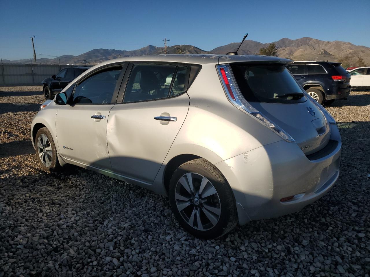 Photo 1 VIN: 1N4AZ0CP1DC408195 - NISSAN LEAF 