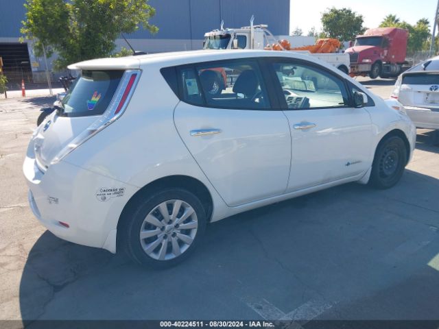 Photo 3 VIN: 1N4AZ0CP1FC312182 - NISSAN LEAF 