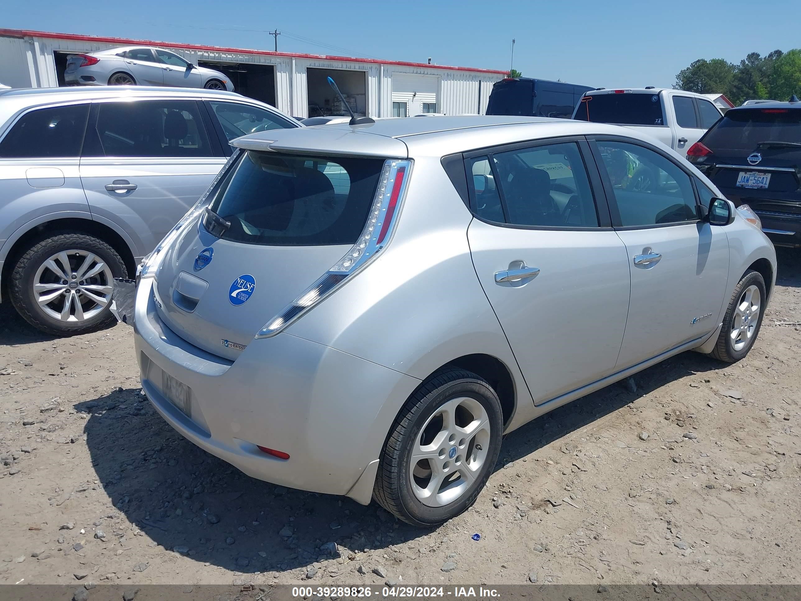 Photo 3 VIN: 1N4AZ0CP2DC412420 - NISSAN LEAF 