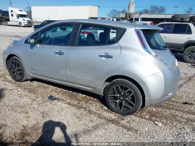 Photo 2 VIN: 1N4AZ0CP2DC424714 - NISSAN LEAF 