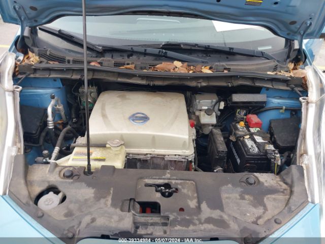 Photo 9 VIN: 1N4AZ0CP2FC329072 - NISSAN LEAF 