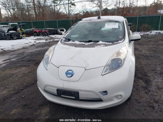 Photo 5 VIN: 1N4AZ0CP3DC410384 - NISSAN LEAF 