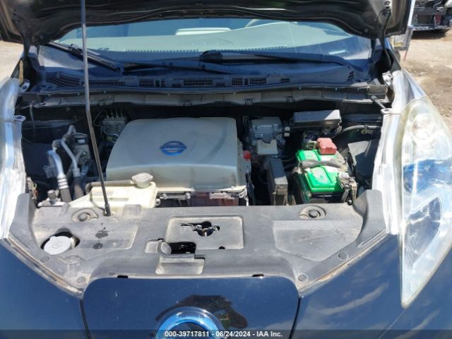 Photo 9 VIN: 1N4AZ0CP3FC304195 - NISSAN LEAF 