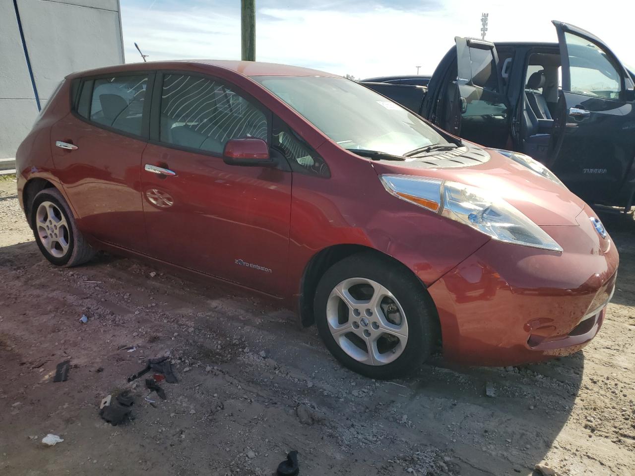 Photo 3 VIN: 1N4AZ0CP4EC338726 - NISSAN LEAF 