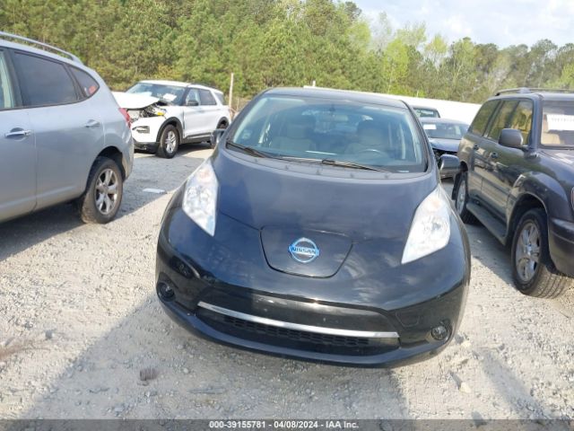 Photo 5 VIN: 1N4AZ0CP4FC324343 - NISSAN LEAF 