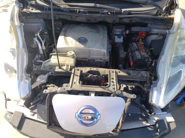 Photo 10 VIN: 1N4AZ0CP4FC325993 - NISSAN LEAF 