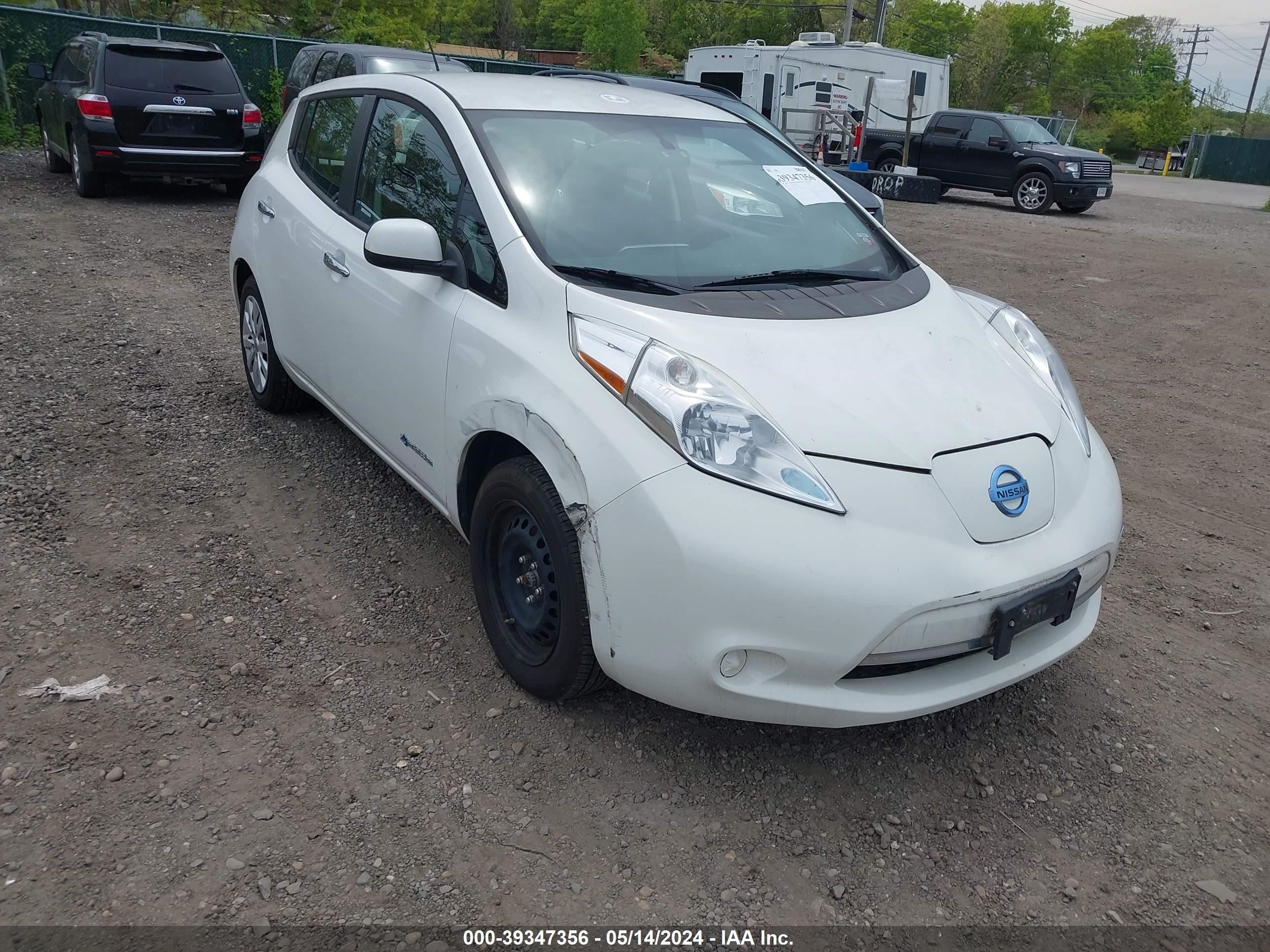 Photo 0 VIN: 1N4AZ0CP5FC325940 - NISSAN LEAF 