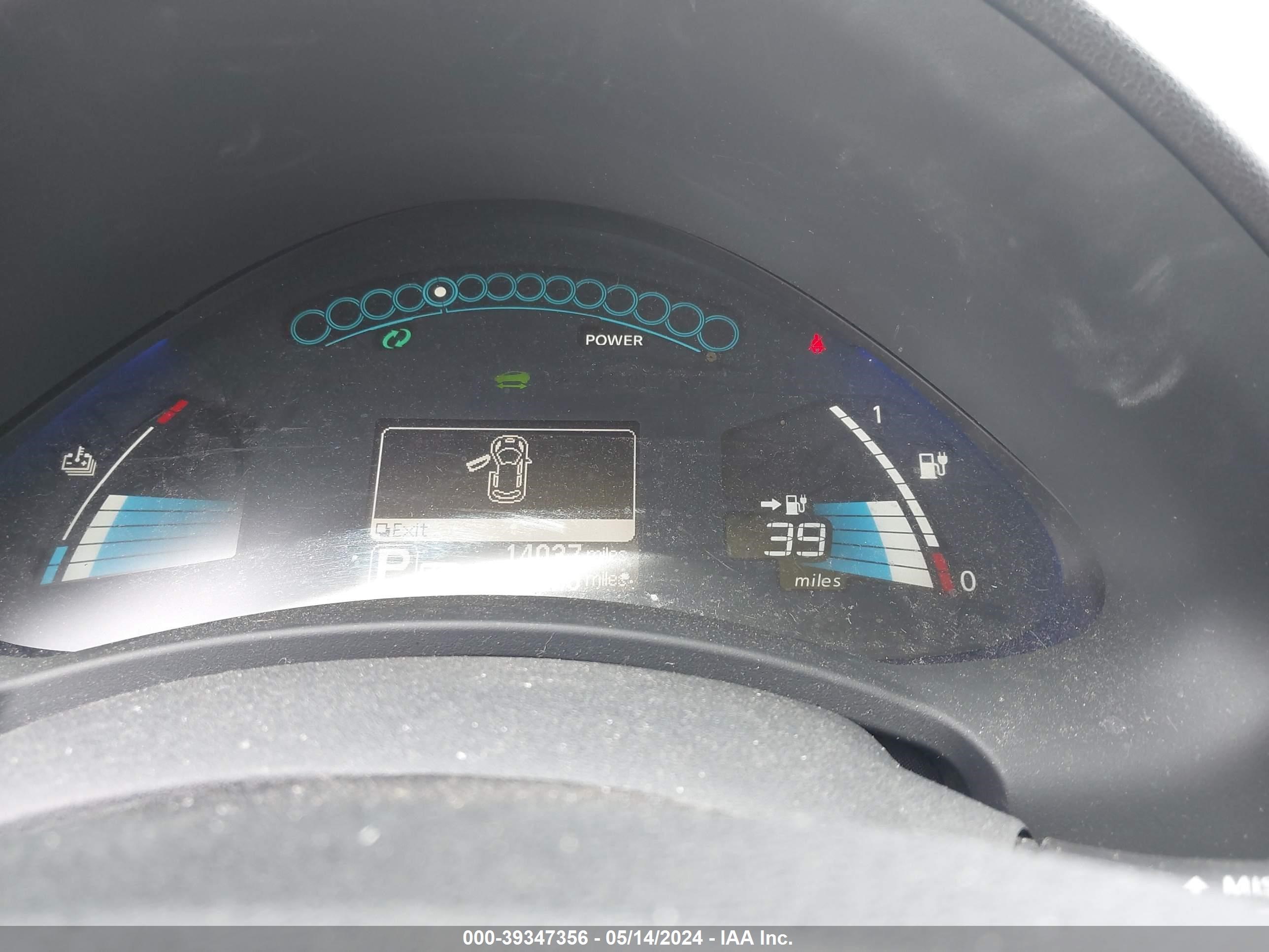 Photo 6 VIN: 1N4AZ0CP5FC325940 - NISSAN LEAF 