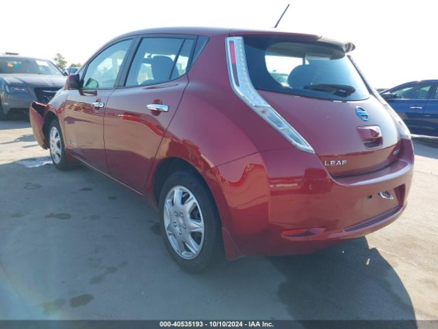 Photo 2 VIN: 1N4AZ0CP5FC328966 - NISSAN LEAF 