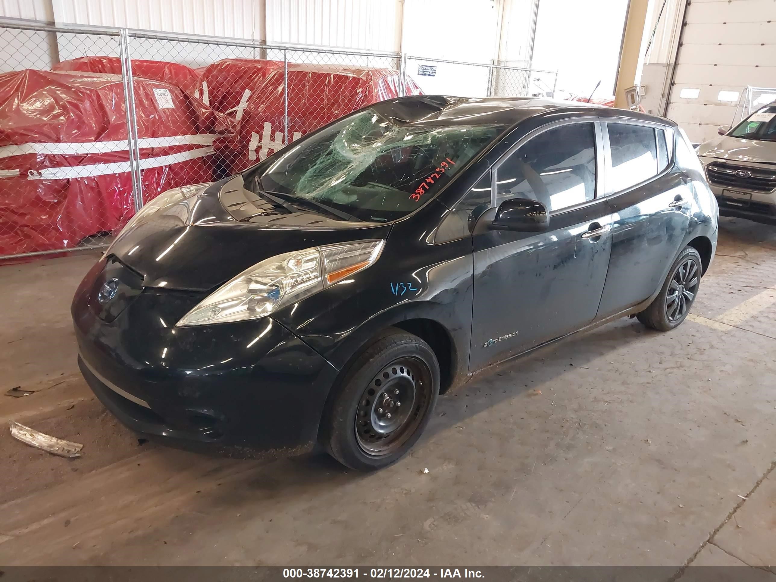 Photo 1 VIN: 1N4AZ0CP6DC423811 - NISSAN LEAF 