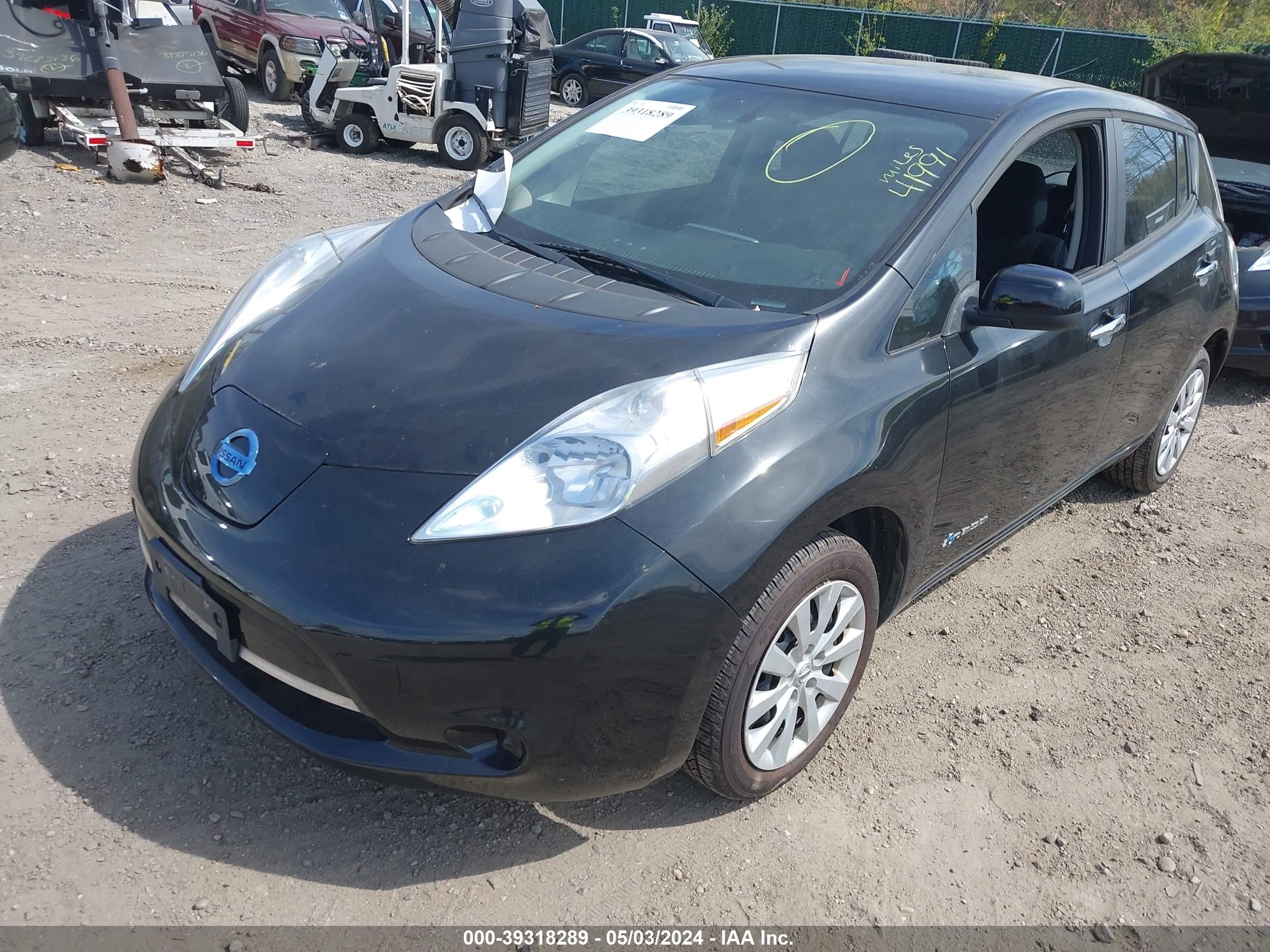 Photo 1 VIN: 1N4AZ0CP6GC310011 - NISSAN LEAF 