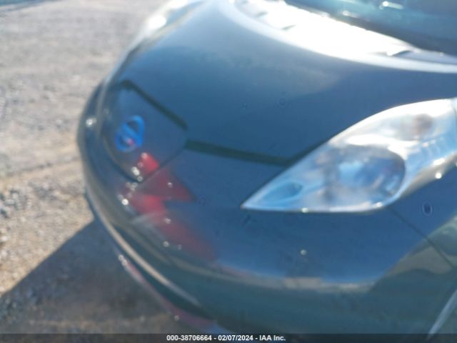 Photo 9 VIN: 1N4AZ0CP7DC418374 - NISSAN LEAF 