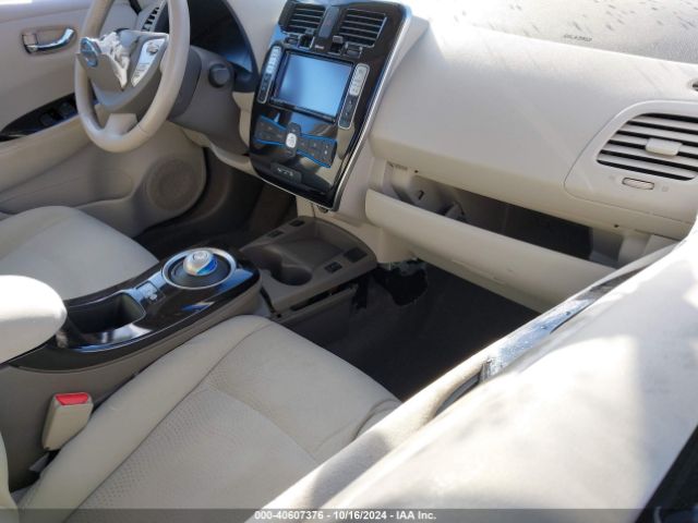 Photo 4 VIN: 1N4AZ0CP7FC321808 - NISSAN LEAF 