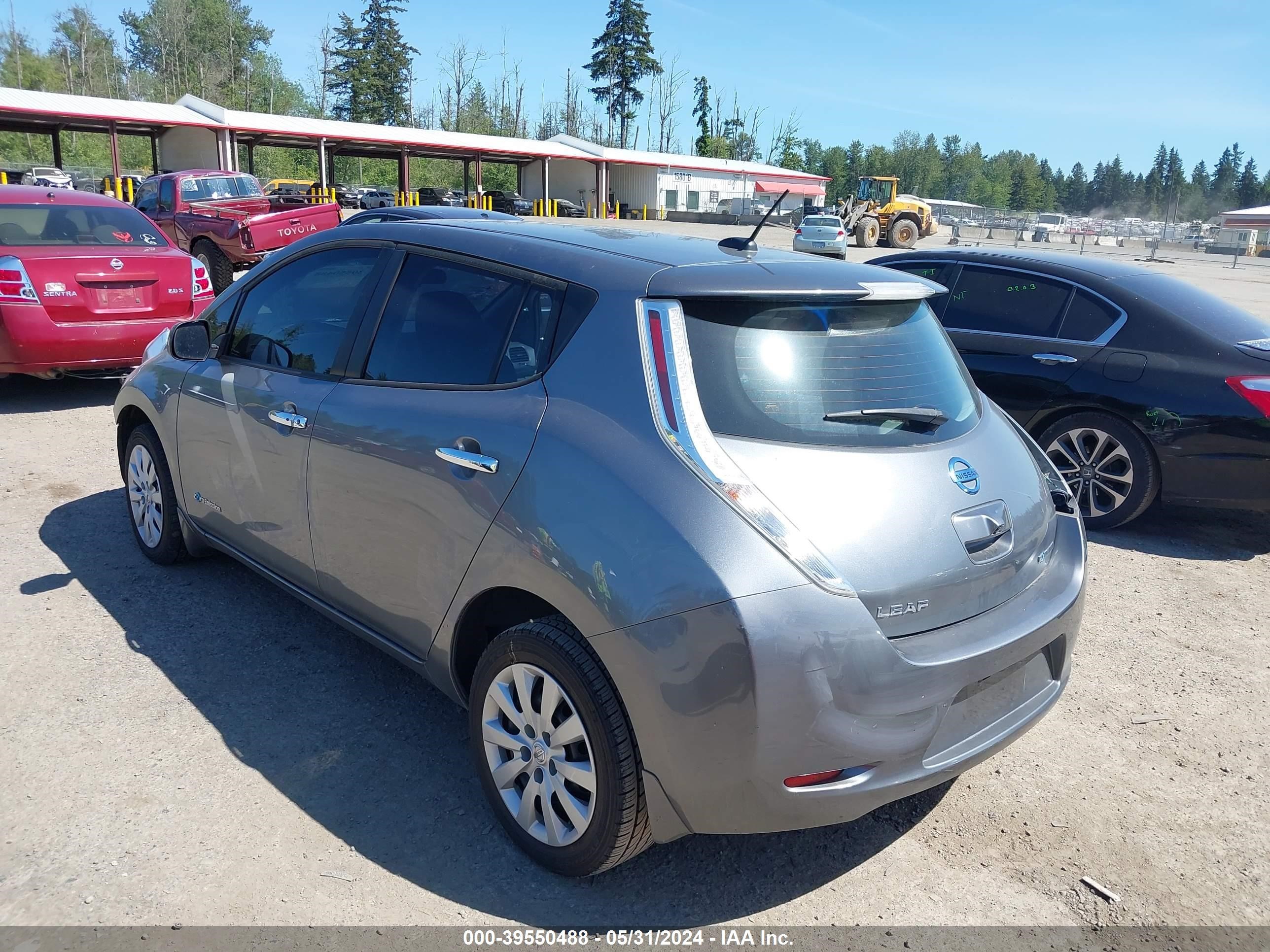 Photo 2 VIN: 1N4AZ0CP7GC300202 - NISSAN LEAF 