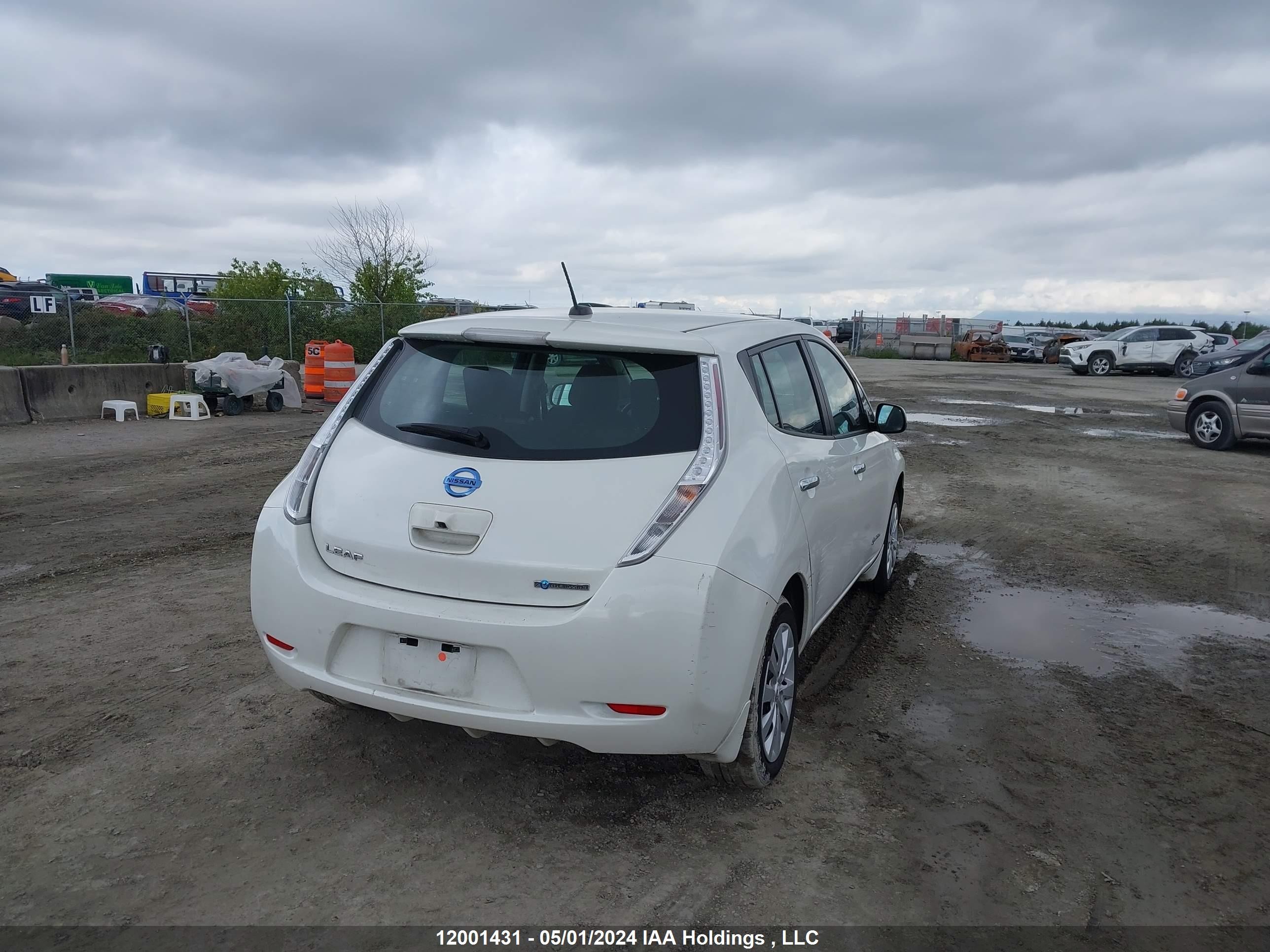 Photo 3 VIN: 1N4AZ0CP7GC301334 - NISSAN LEAF 