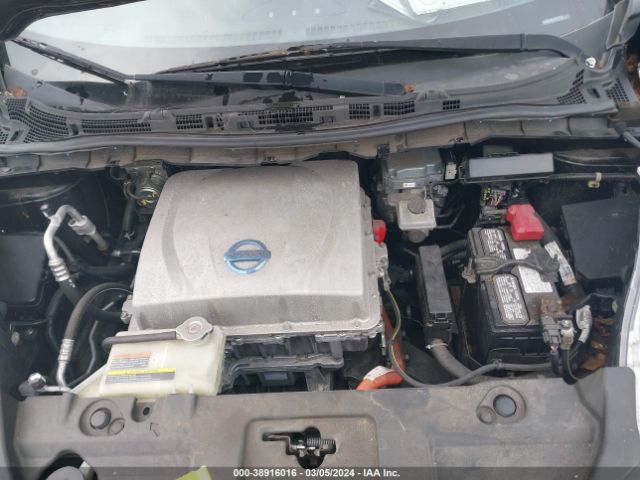 Photo 9 VIN: 1N4AZ0CP8DC401034 - NISSAN LEAF 