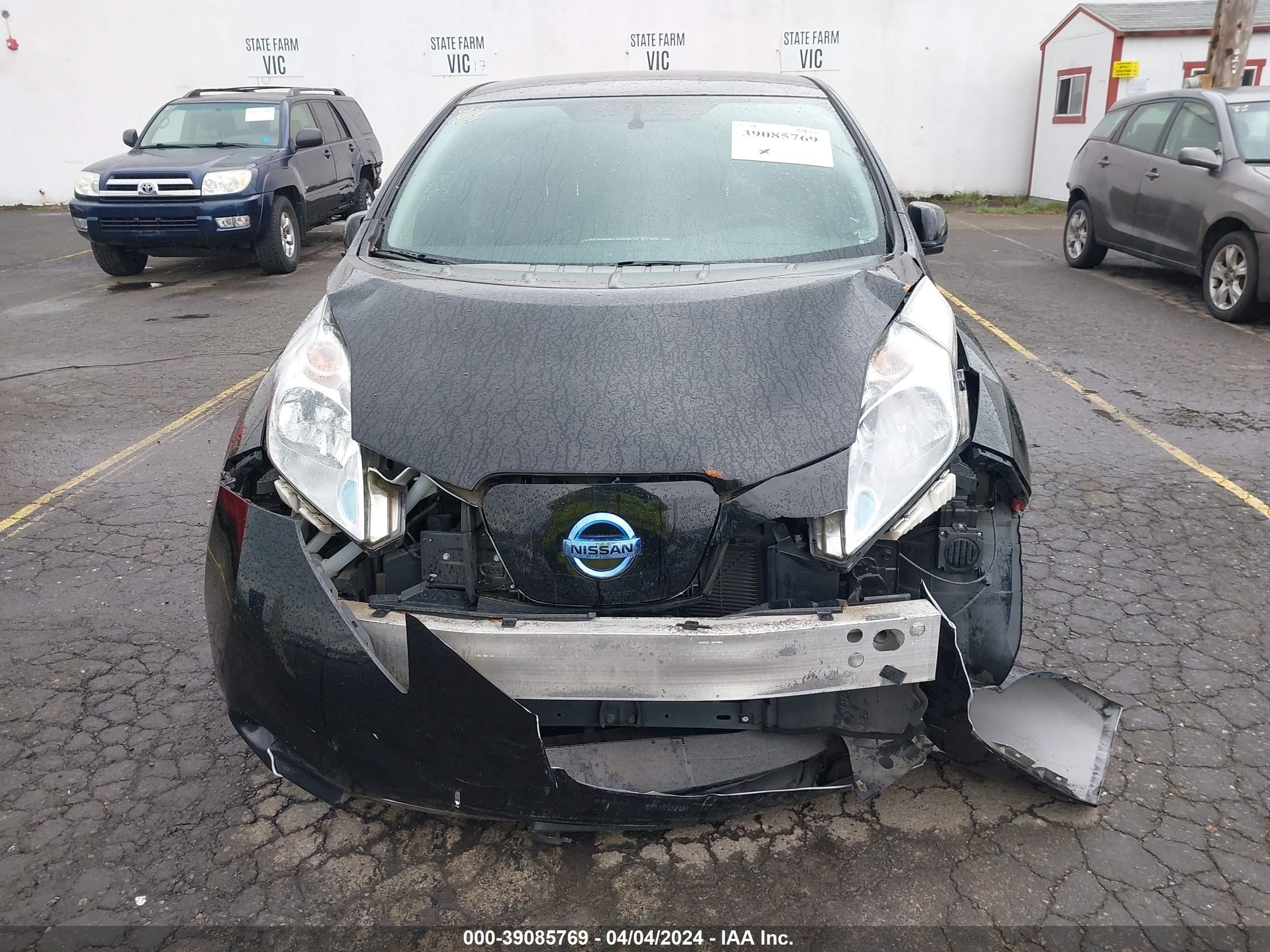 Photo 11 VIN: 1N4AZ0CP8FC300823 - NISSAN LEAF 