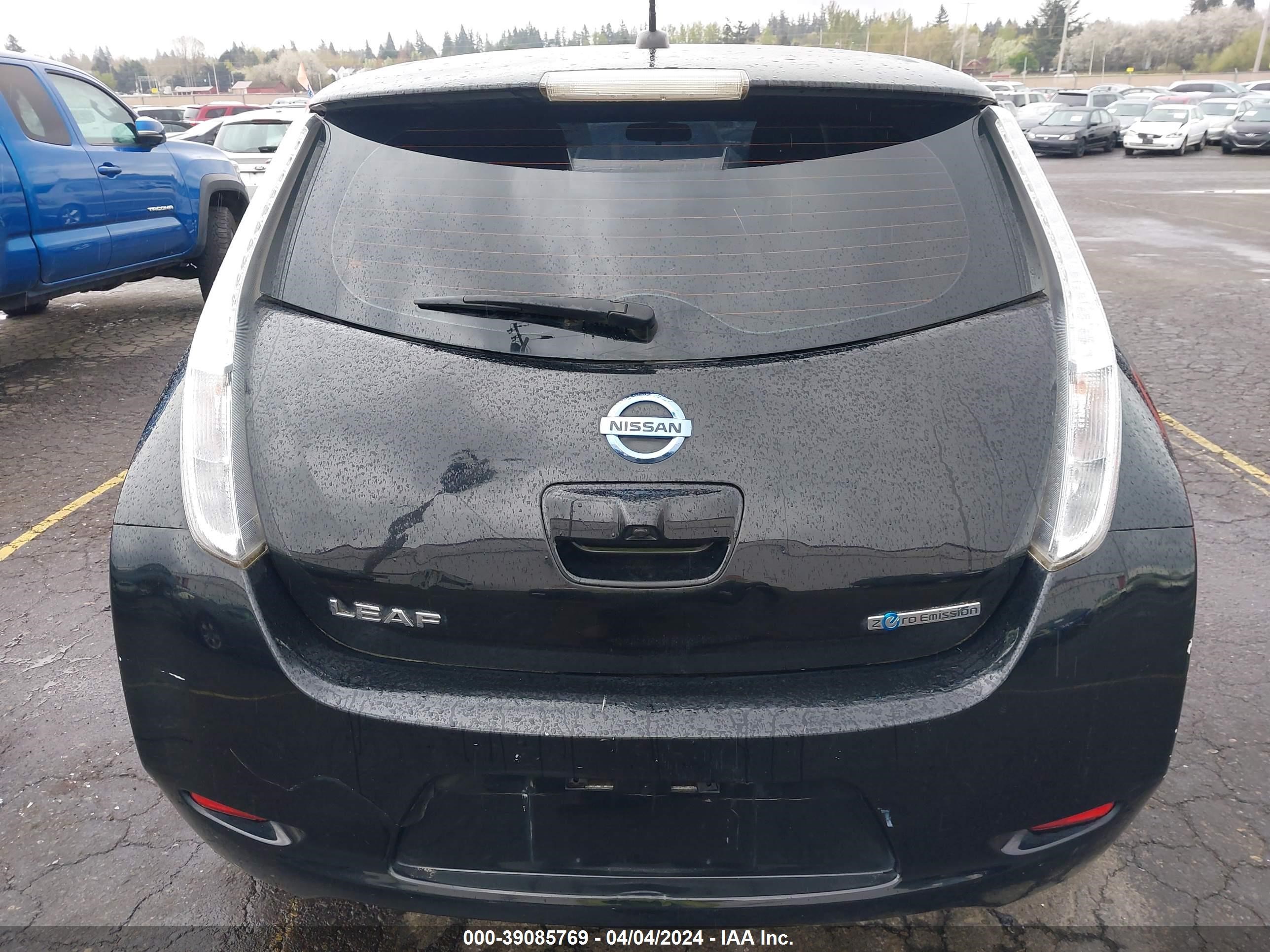 Photo 15 VIN: 1N4AZ0CP8FC300823 - NISSAN LEAF 