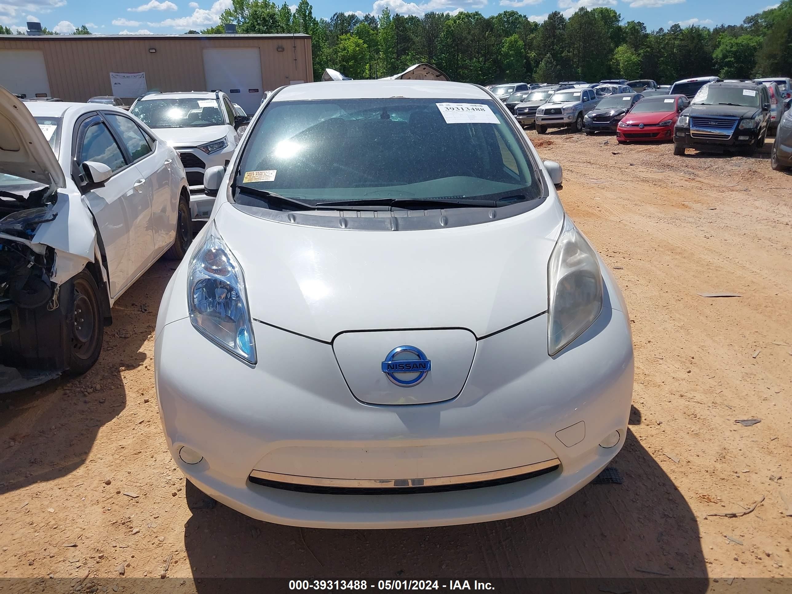 Photo 12 VIN: 1N4AZ0CP8FC329710 - NISSAN LEAF 