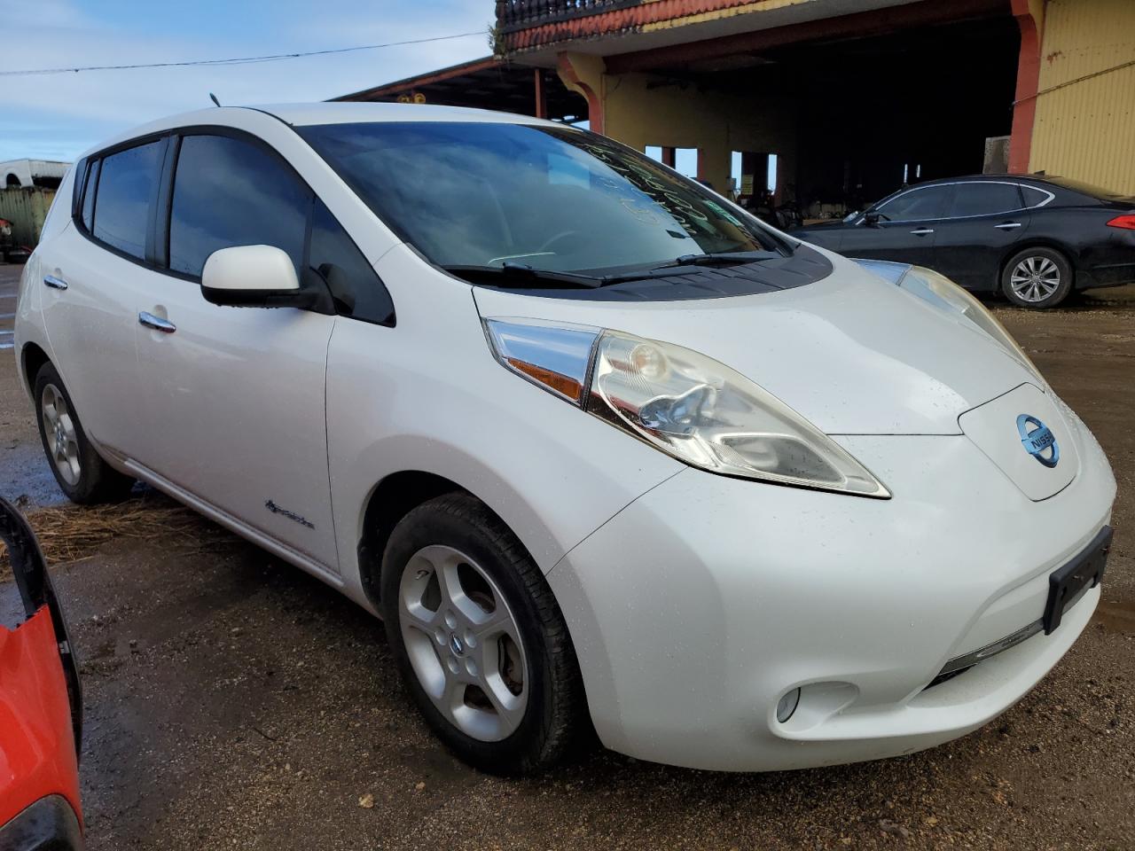 Photo 3 VIN: 1N4AZ0CP9DC409384 - NISSAN LEAF 