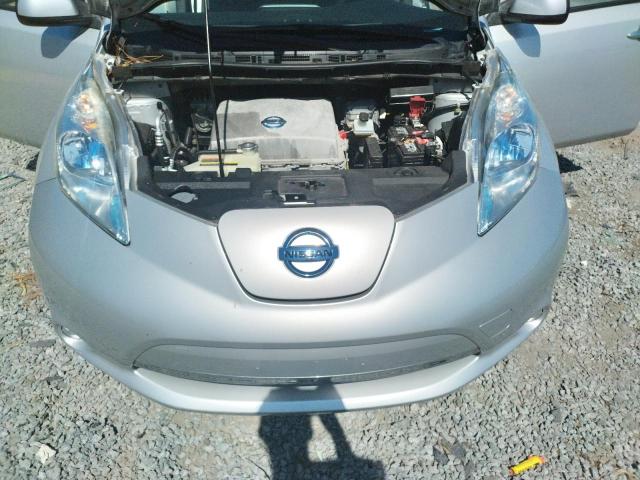 Photo 10 VIN: 1N4AZ0CP9DC416402 - NISSAN LEAF 