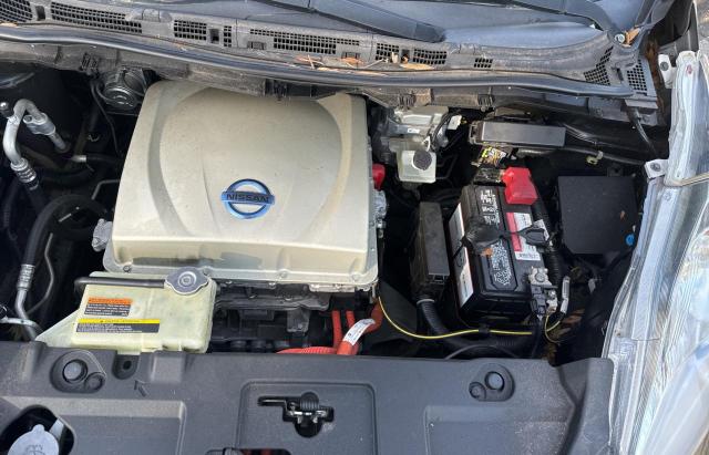 Photo 6 VIN: 1N4AZ0CP9FC319316 - NISSAN LEAF 