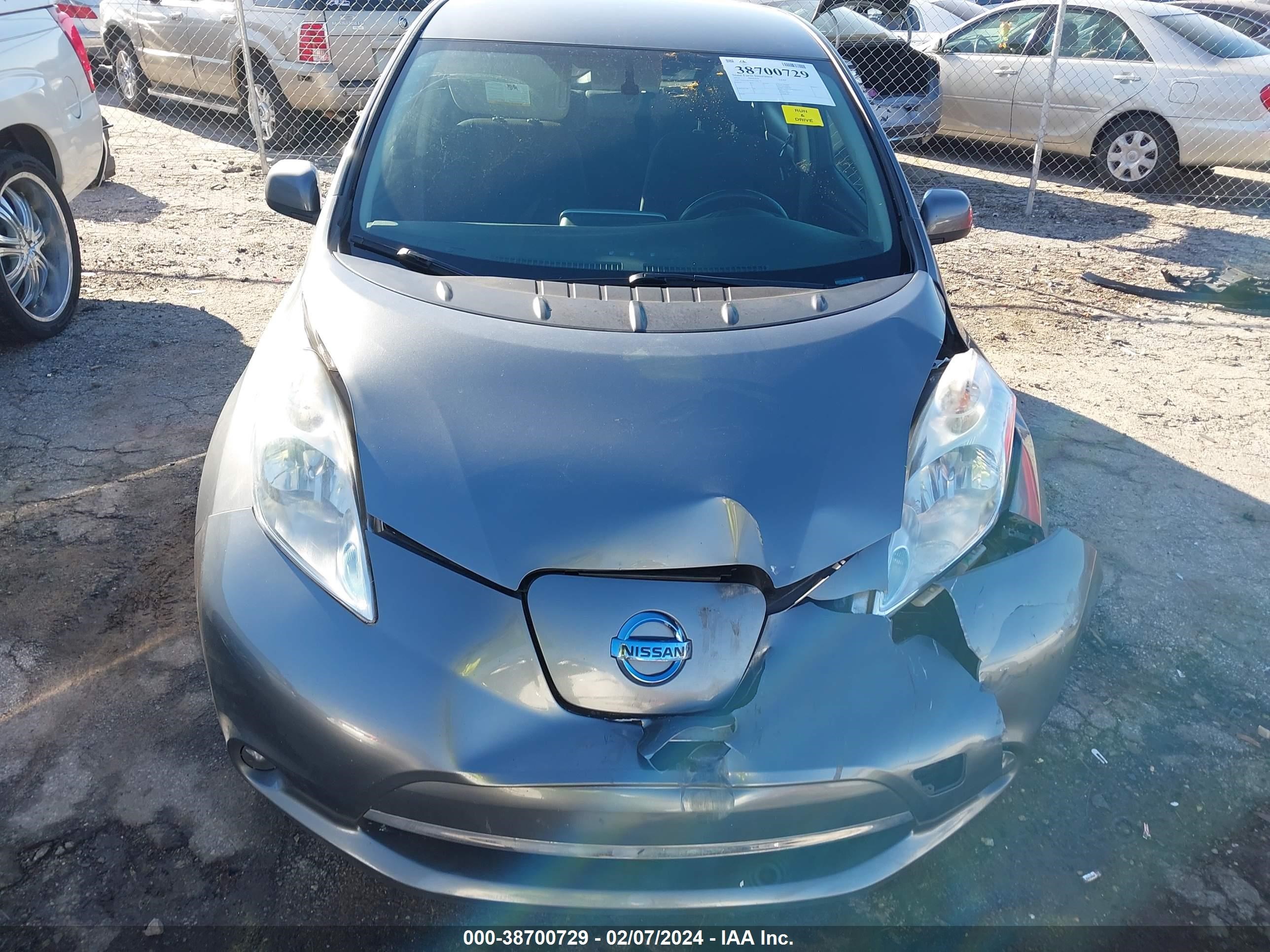 Photo 5 VIN: 1N4AZ0CPXFC304131 - NISSAN LEAF 