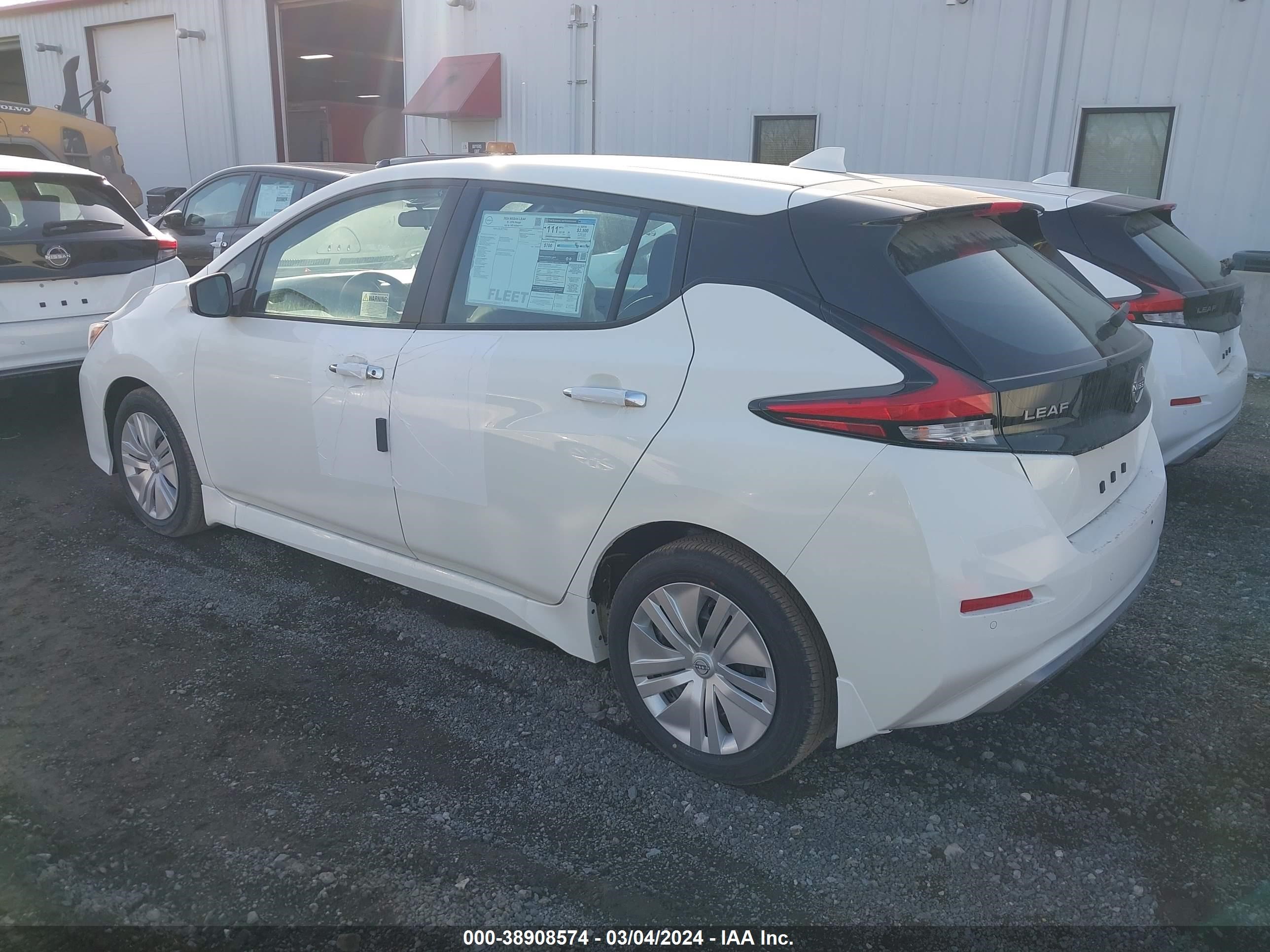 Photo 2 VIN: 1N4AZ1BV9RC555734 - NISSAN LEAF 