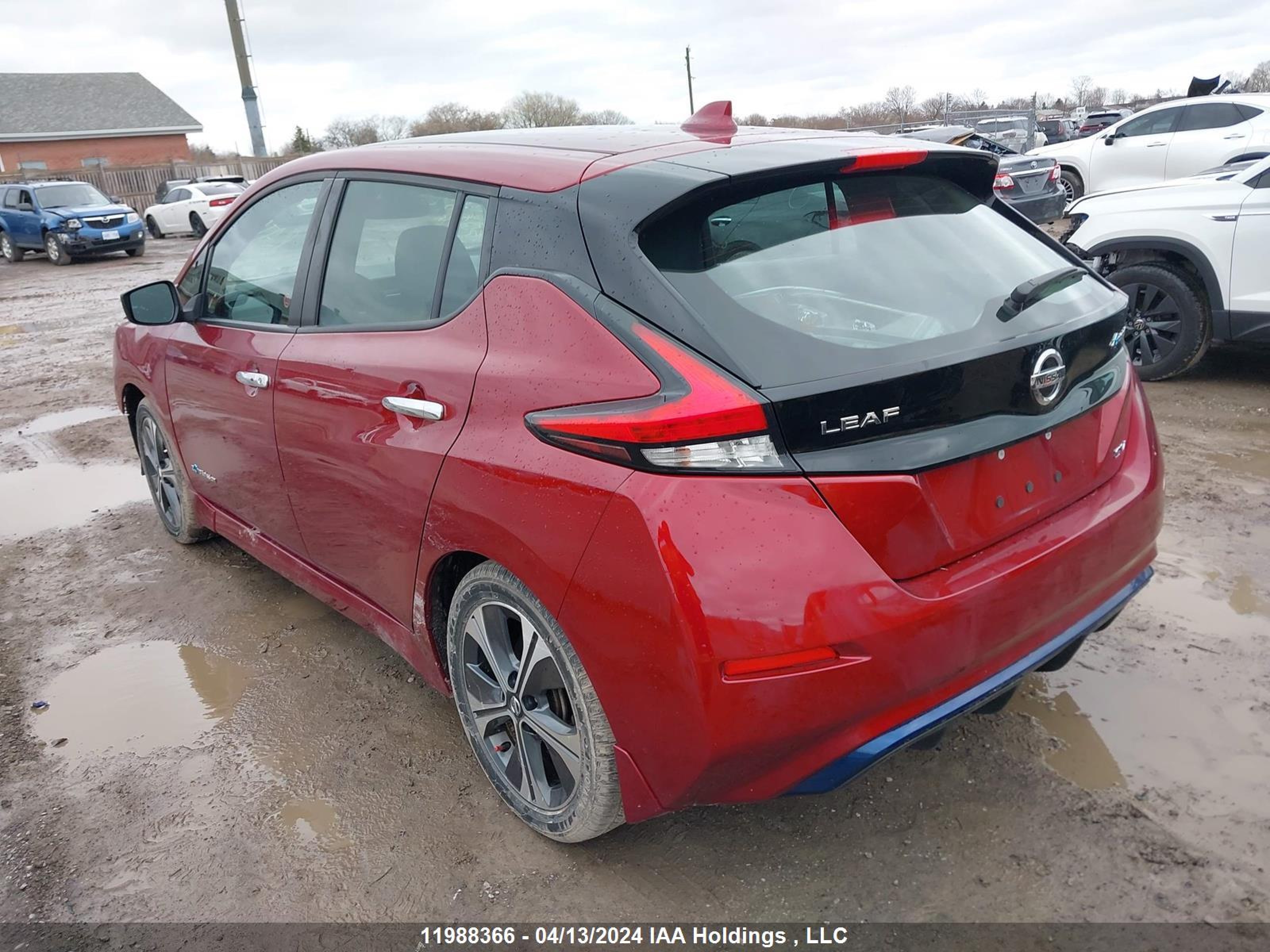 Photo 2 VIN: 1N4AZ1CP2JC316210 - NISSAN LEAF 