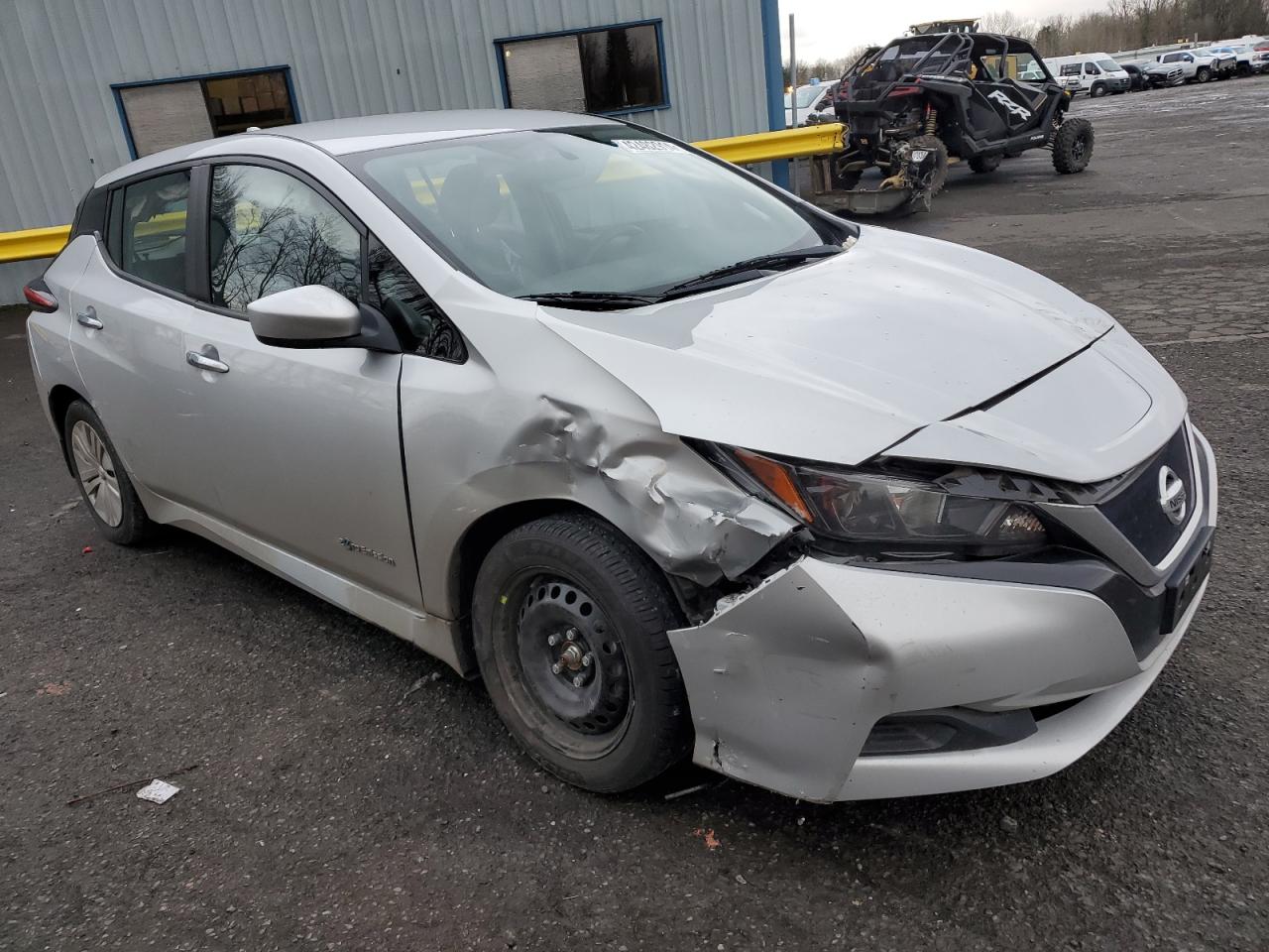 Photo 3 VIN: 1N4AZ1CP3JC300565 - NISSAN LEAF 