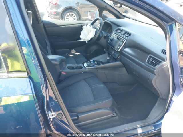 Photo 4 VIN: 1N4AZ1CP3JC307449 - NISSAN LEAF 