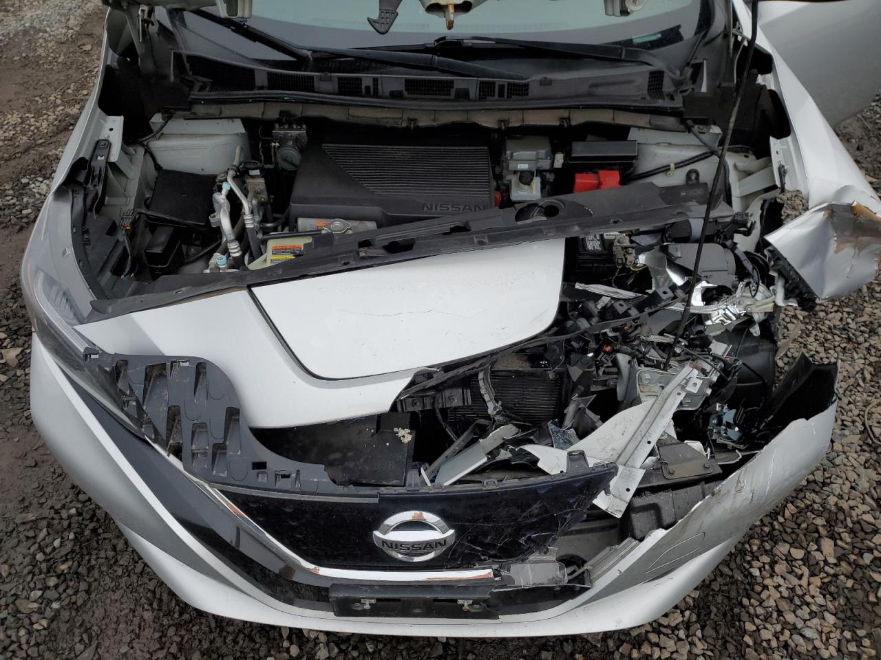 Photo 10 VIN: 1N4AZ1CP6JC304089 - NISSAN LEAF 