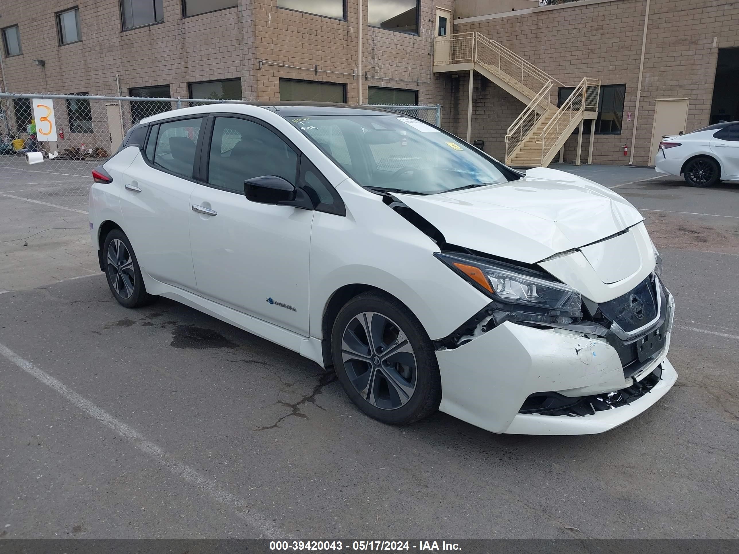 Photo 0 VIN: 1N4AZ1CP7KC304992 - NISSAN LEAF 