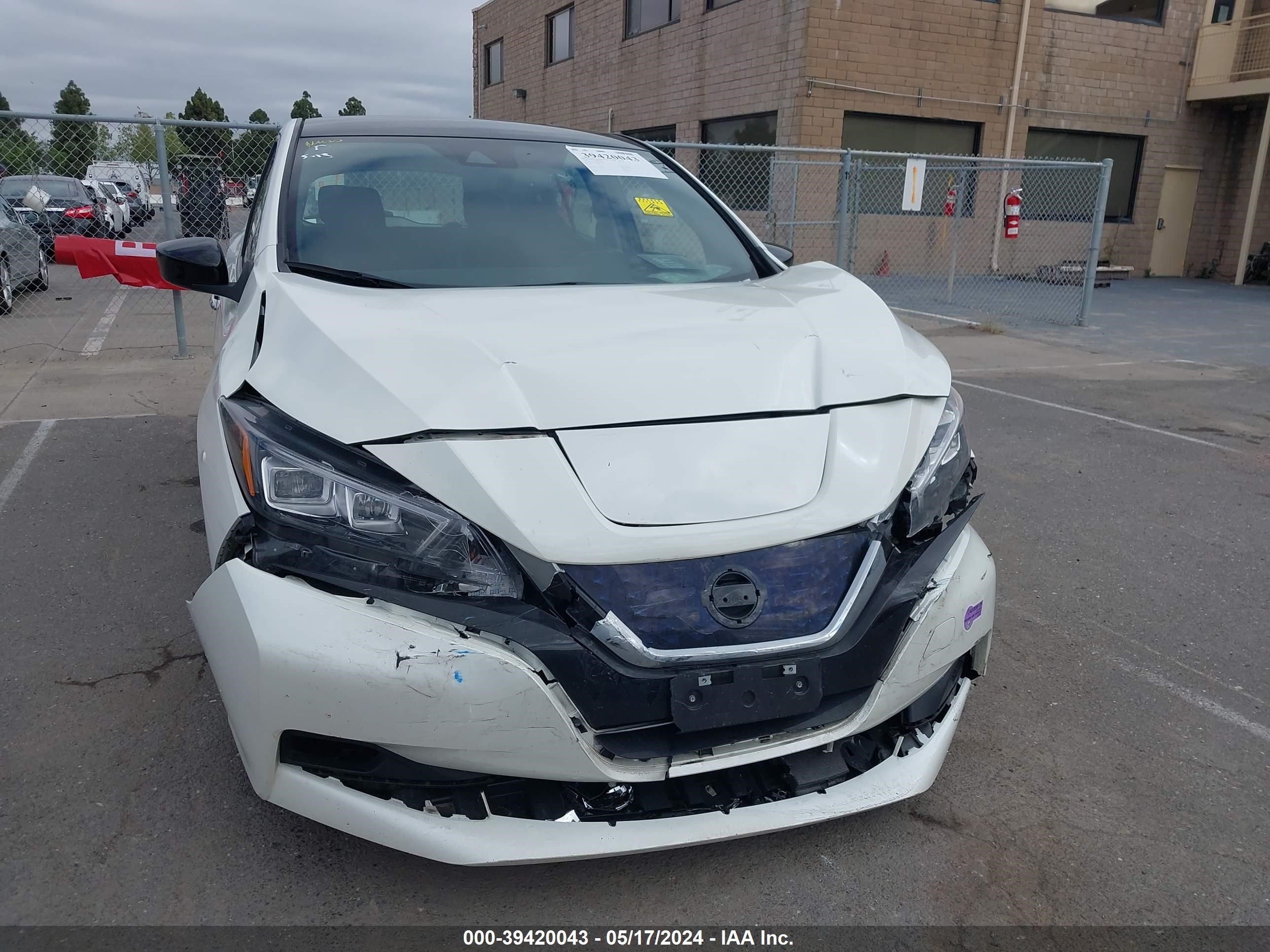 Photo 11 VIN: 1N4AZ1CP7KC304992 - NISSAN LEAF 